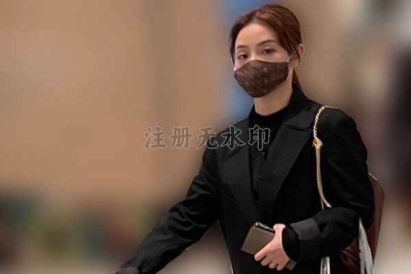 婚期将近？ 石原里美被拍到左手无名指已带戒指